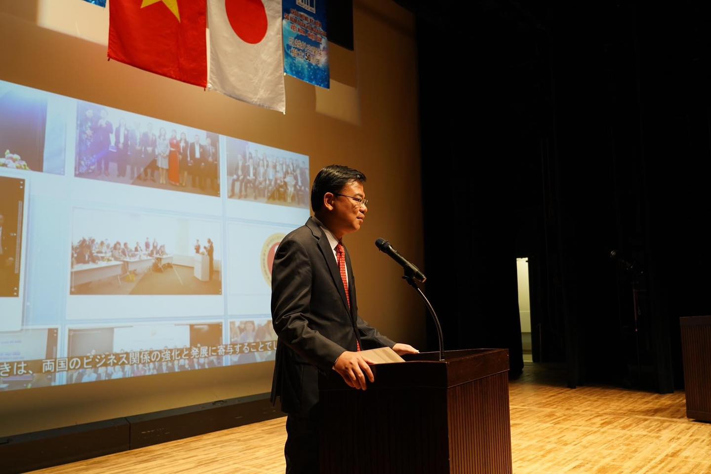 dai_su_hieu